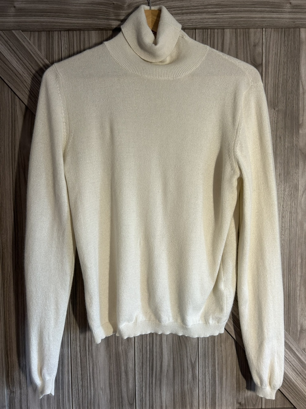 Made In Italy Silk Cashmere Blend Turtleneck Sweater Cream Small/Medium